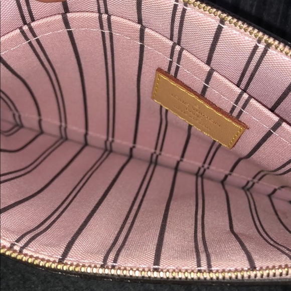 Louis Vuitton neverfull pouchette - Picture 7 of 8